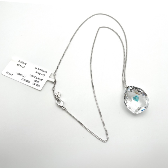 Swarovski Blue Heart Pendant with chain - Picture 3 of 6